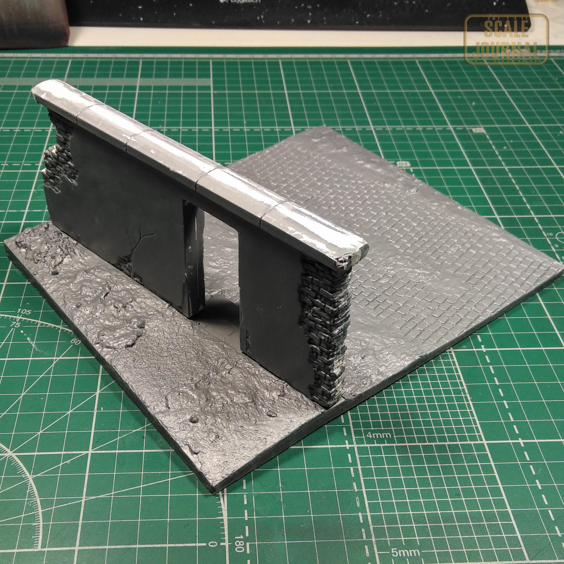 1/35 Wall with base (Miniart 36035)