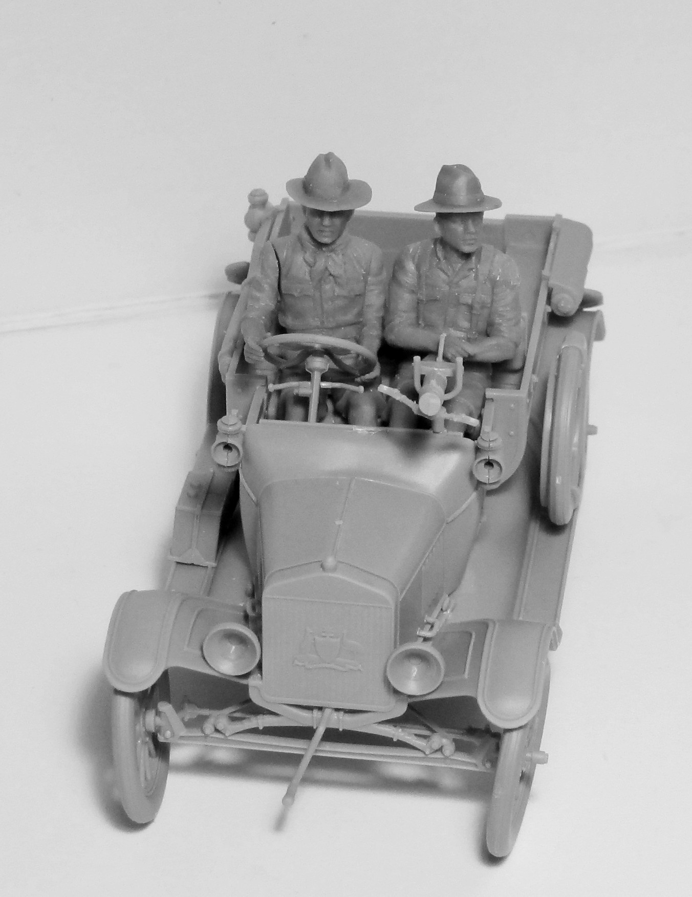 1/35 Водители АНЗАК (1917-1918 г.) #35707 / ANZAC Drivers (1917-1918) (2 figures) (100% new molds)