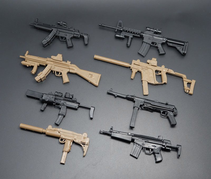 Сборная модель MP5, MP40, MP7, UZI в масштабе 1/6